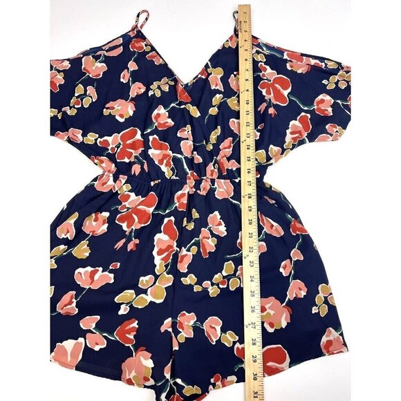 ASTR THE LABEL Womens MEDIUM Navy Floral Cold Shoulder S/S ROMPER Jumper EUC - Picture 5 of 8